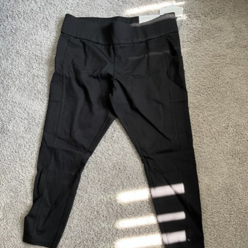 Christopher & Banks Women's Shaped Fit Mid Rise Black Leggings - NWT